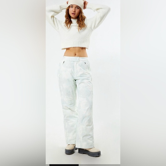 Free People Bunny Slope Printed Ski Pants Size Medium NWT - Picture 1 of 17